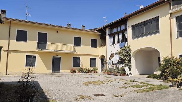 PORZIONE DI CASA IN VENDITA A BEDIZZOLE